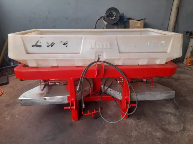 Distribuidor Jan Lancer 1200 hidráulico 
