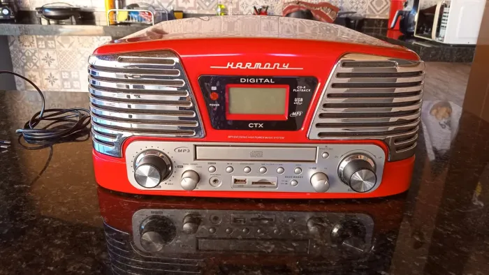 Vitrola Raveo Harmony "Promoção"!! Vermelho C/bluetooth Usb Sd Cd Fm Aux