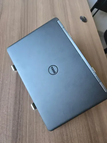 Notebook Dell Latitude e7250, Processador i7 5a geração, 8gb ram 256gb SSD, Display de 14"