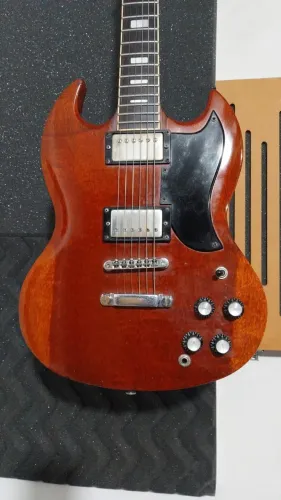 Giannini AE07 guitarra SG 1978
