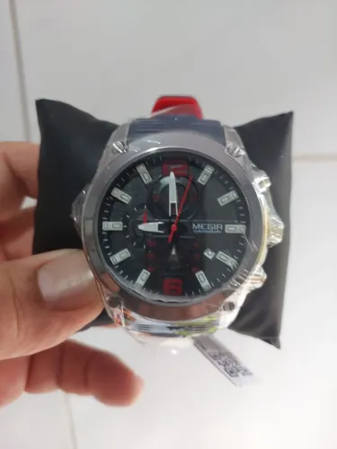 Relógio quartz MEGIR masculino com cronógrafo.