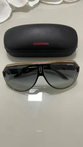 Óculos Carrera