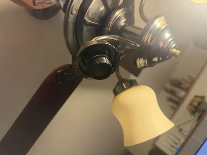 Ventilador de Teto Vintage Antigo - Madeira e Metal