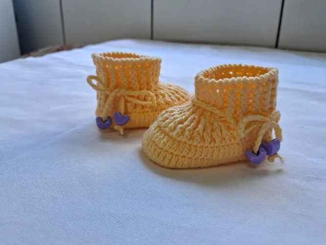 Sapatinho de crochê para bebê