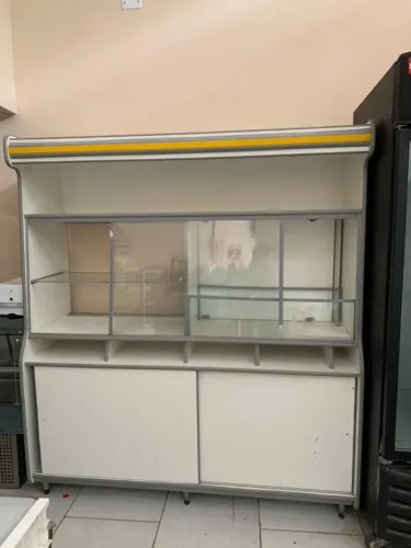 ARMÁRIO PARA PÃES