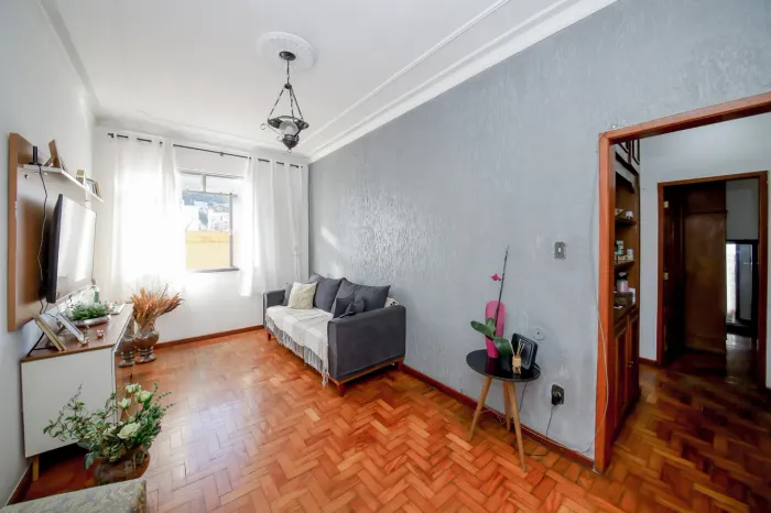 Apartamento com 3 quartos e cômodos amplos para venda