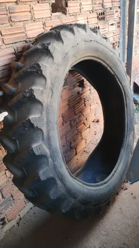 Pneus 14928 13638 140024 184344