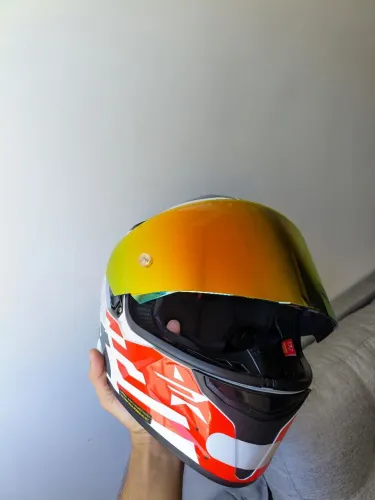 Capacete KYT TT COURSE