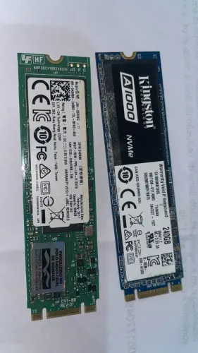 2 m2 sata 2280 240gbs com defeito kingston e lite on