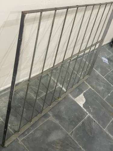 GRADE DE FERRO RESIDENCIAL  150 cm x 090 cm