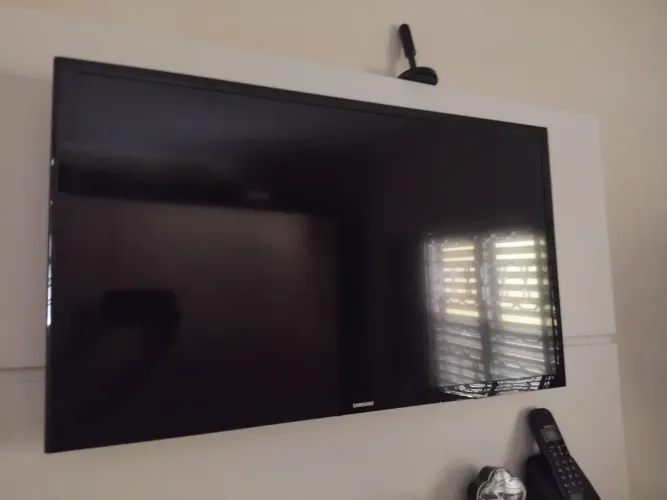TV SAMSUNG 32 POLEGADAS