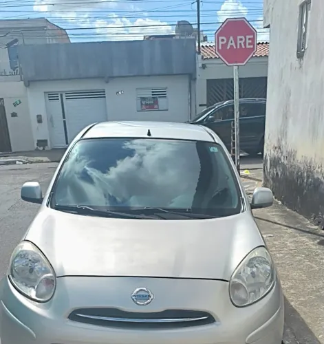Nissan March S 1.0 16V Flex Fuel 5P 2013