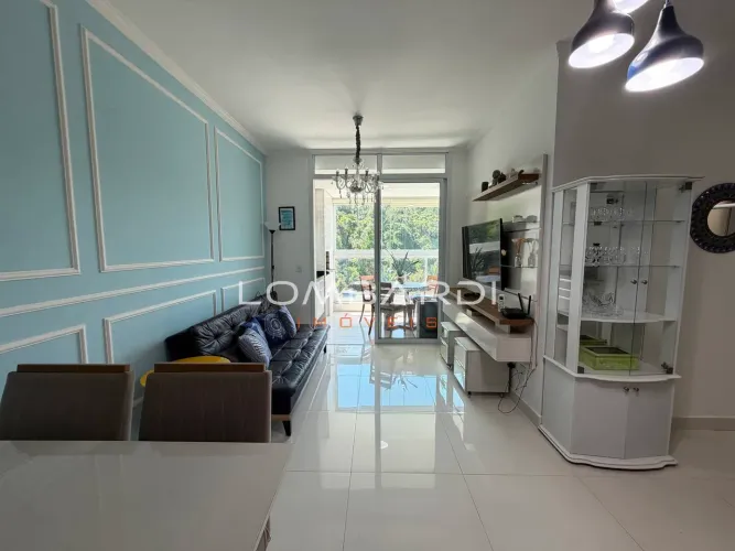 Apartamento na Praia das Toninhas