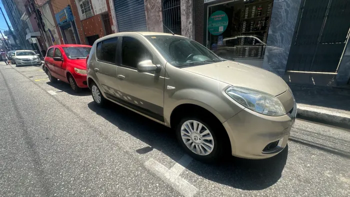 Renault Sandero Privilège Hi-flex 1.6 16V 5P AUT 2012