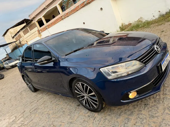 Volkswagen Jetta Comfortline 2.0 T.flex 8V 4P Tipt. 2014