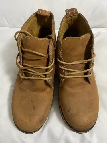 Bota Redley Nauru original
