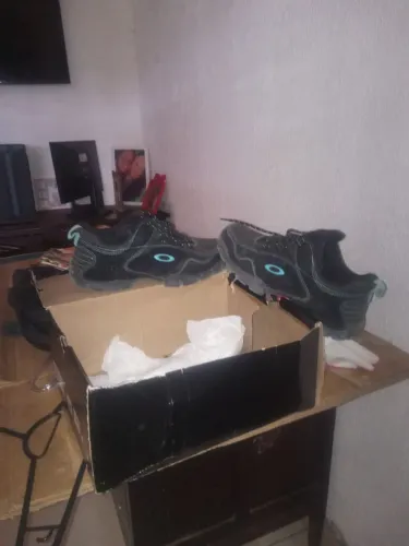 Bota da Oakley tamanho 44