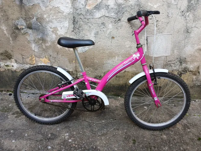 VENDE-SE BICICLETA FEMININA ARO 20 MARCA VERDEN SMART COM CESTO + BUZINA
