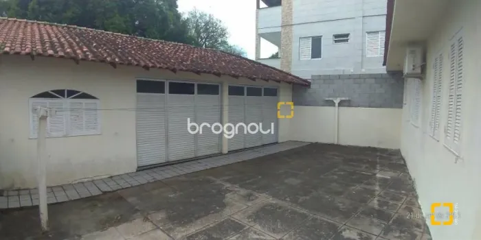 Casa à venda Bairro Pantanal - Próximo a Universidade Federal (UFSC)