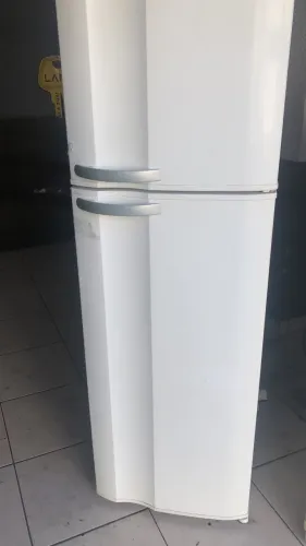 Geladeira novíssima funcionando perfeitamente