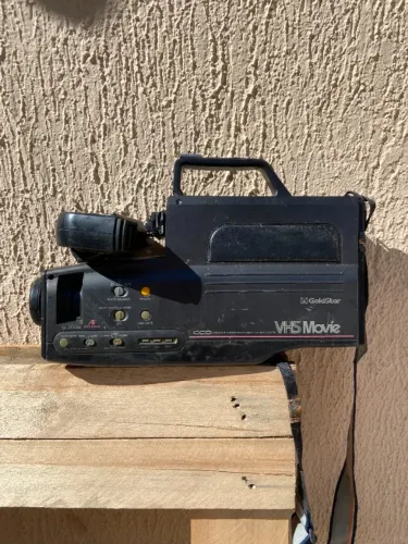 Filmadora VHS GoldStar GS-V1M com maleta original