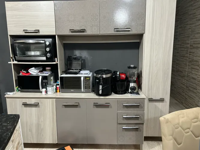 ARMÁRIO DE COZINHA