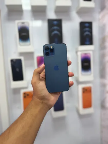 IPHONE 12 Pro 128 GB MANCHA NA TELA 