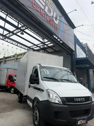 Iveco Daily Chassi 35s14 3.0 16V Diesel Mec. (e5) 2013