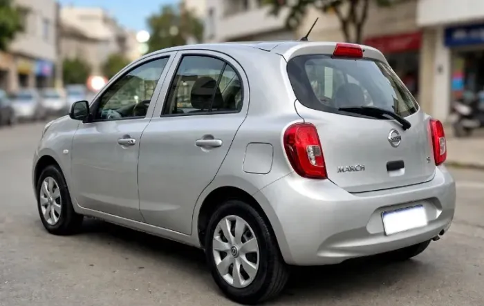 Nissan March S 1.0 12V Flex 5P 2017