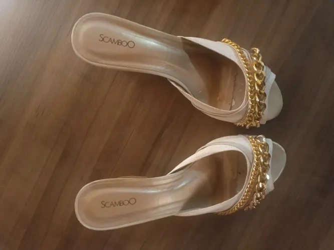 Sandalia
