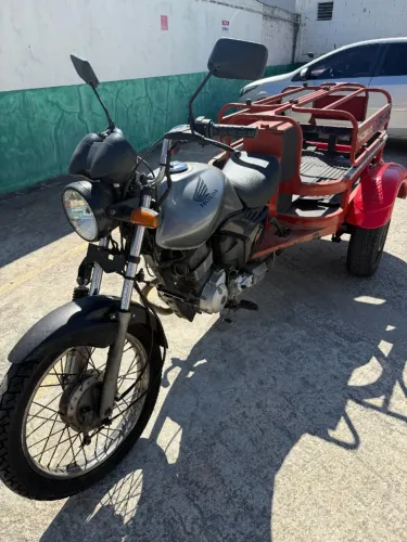 Triciclo c/ ré, Honda CG 150, mecânica e documento em dia. Gostou? Manda proposta!