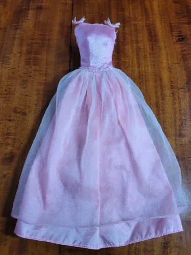 Barbie lote roupas 1