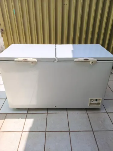 Freezer Horizontal Fricon 503 litros (duas tampas)