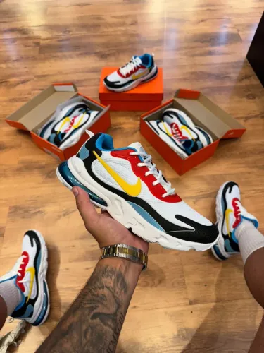 Tênis Nike react 