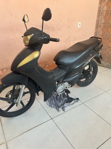 Comprei outra moto por isso o motivo de está desapegando