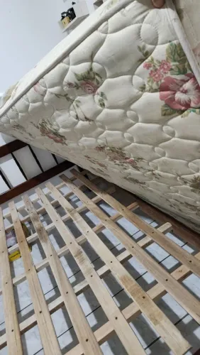 Cama casal com colchão