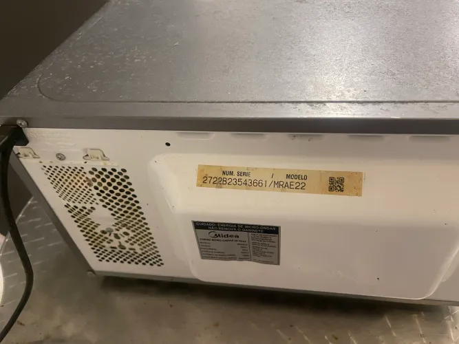 Vende-se micro ondas espelhado 20 litros