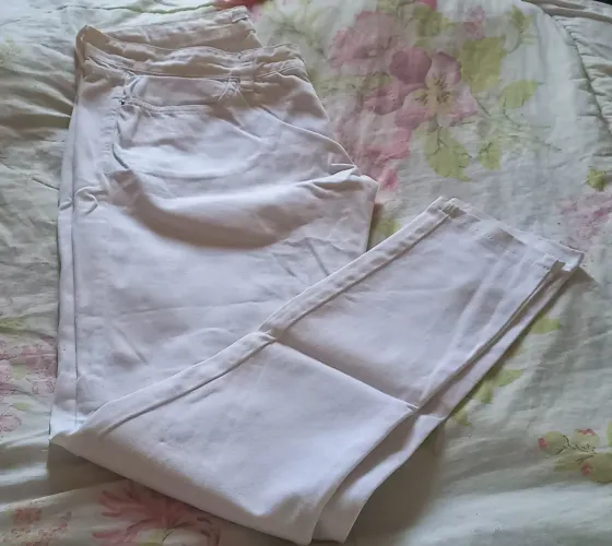 Calça Jeans feminina branca 44