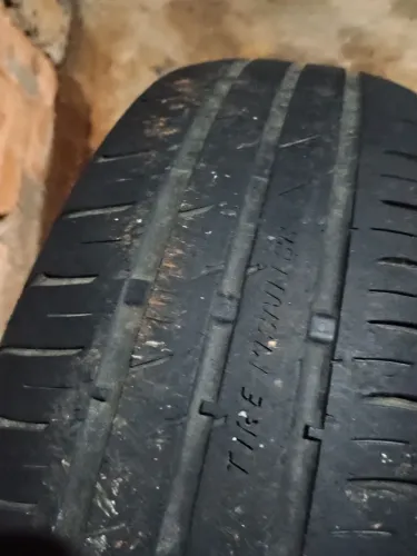 Pneu 175x70x13