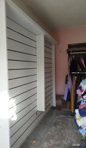 Painel canelado para sua loja