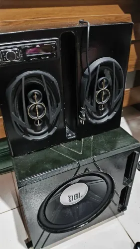 CAIXA BOB SUB JBL + 6X9 HURRICANE 