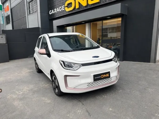 JAC E-JS1 62cv 5P Aut. (elétrico) 2023