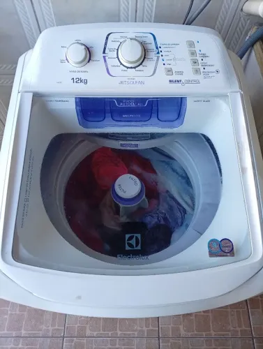 Máquina Electrolux 12 kilos