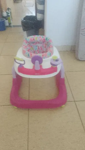 Andador infantil marca infantil apti 