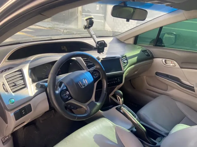 Honda Civic Sedan LXS 1.8/1.8 Flex 16V Aut. 4P 2014