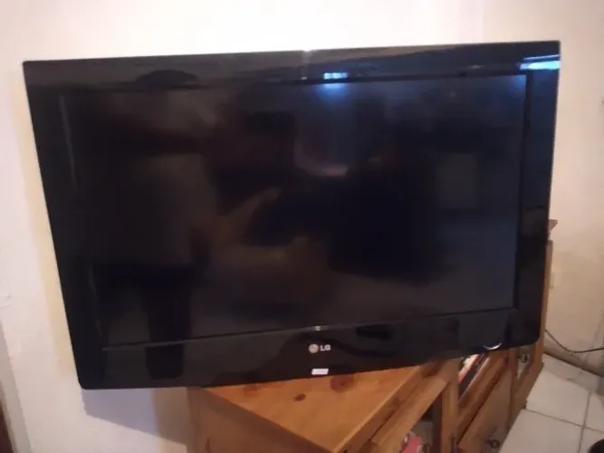 TV LED LG 32LF20FR Sem Funcionar