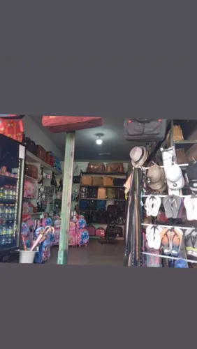 Loja de bolsas e variedades