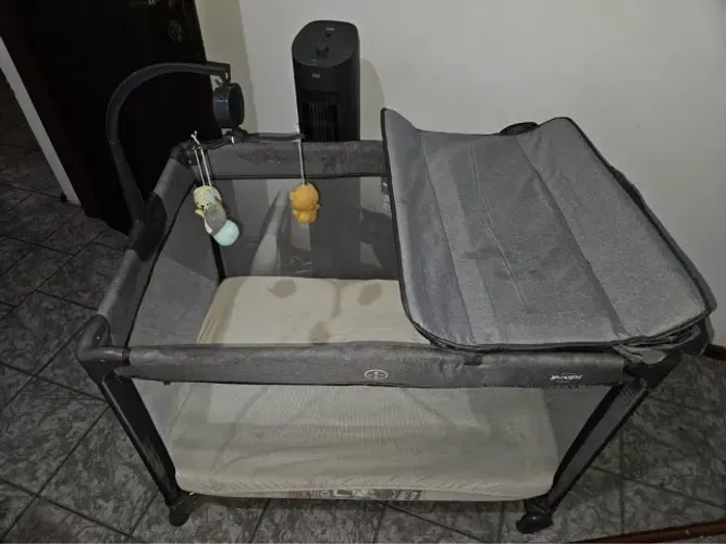 Berço e chiqueirinho portátil c/ colchão Yuupi
