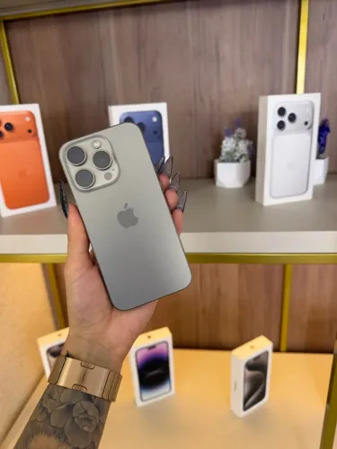 iPhone 15 Pro 256GB Titânio Natural
