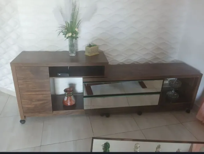 Estante de sala alto patrão Jacauna